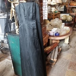 Black prom gown